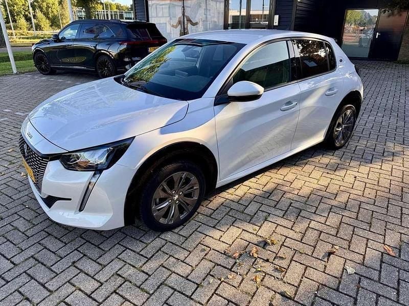 Wit Gebruikt 2020 Peugeot e-208 Allure Hatchback | € 13.500 (Goede deal) - Afbeelding 1/4