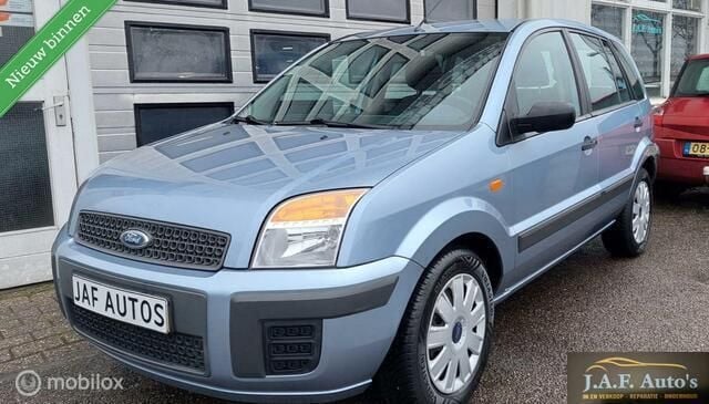 Grijs Gebruikt 2007 Ford Fusion MPV | € 3.250 (Eerlijke prijs) - Afbeelding 1/4