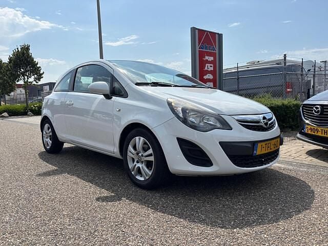 Wit Gebruikt 2014 Opel Corsa Business Hatchback | € 2.950 (Eerlijke prijs) - Afbeelding 1/4