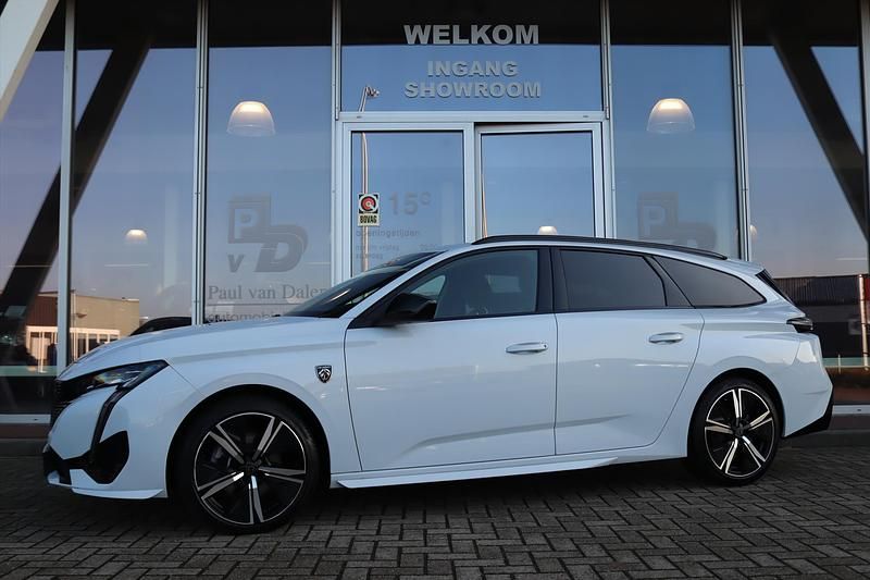 Occasion Peugeot 308 SW GT-line 131 PK (96 kW) 2024 Wit Stationwagen