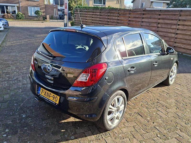 Occasion Opel Corsa 2014 Zwart Hatchback