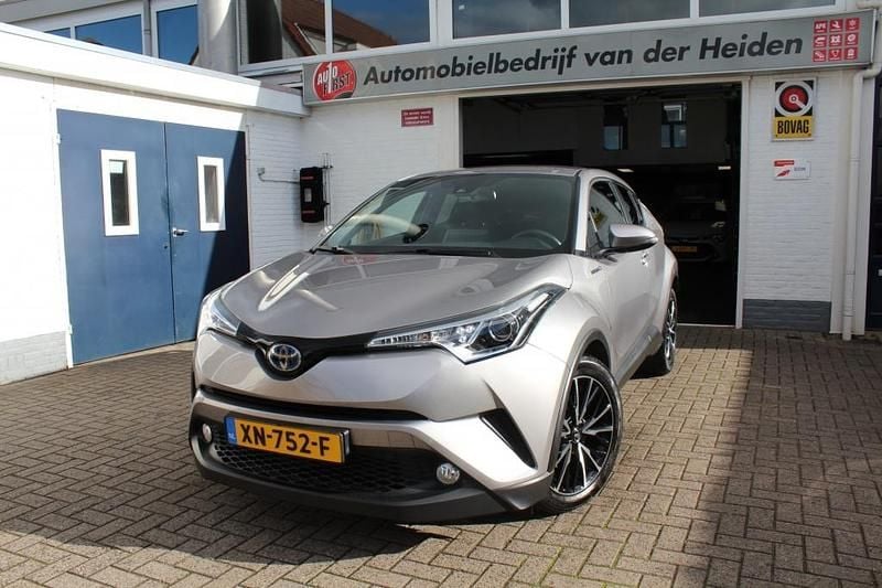 Grijs Gebruikt 2019 Toyota C-HR Active SUV | € 16.750 (Eerlijke prijs) - Afbeelding 1/4