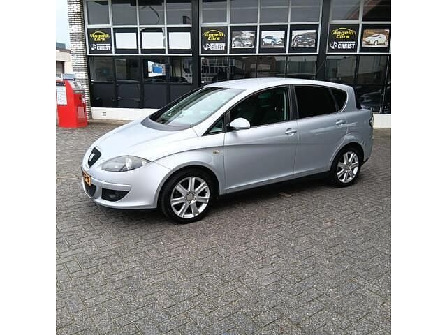 Grijs Gebruikt 2007 Seat Toledo Stationwagen | € 2.499 - Afbeelding 1/4