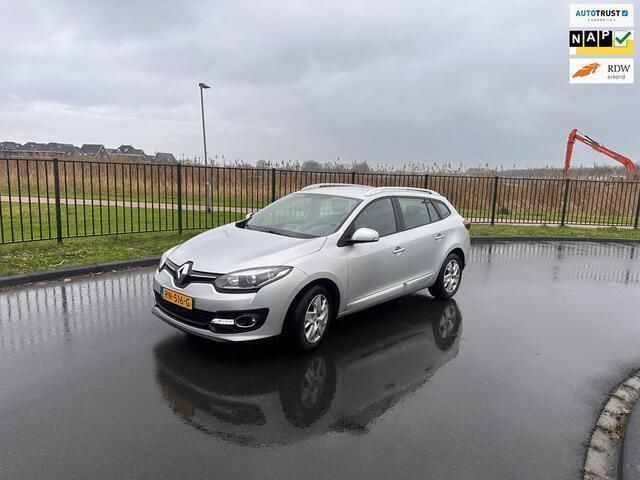 Grijs Gebruikt 2014 Renault Mégane GrandTour LIMITED Stationwagen | € 4.450 (Goede deal) - Afbeelding 1/4