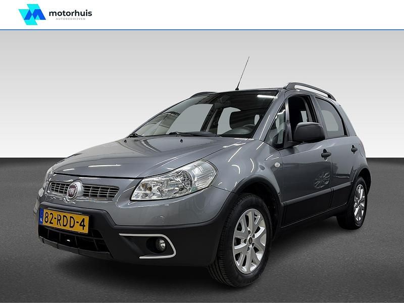 Grijs Occasion 2011 Fiat Sedici Young SUV | € 7.940 (Duur) - Afbeelding 1/4
