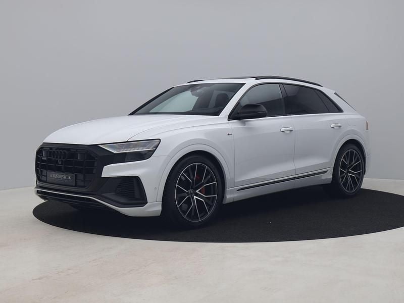 Wit Gebruikt 2022 Audi Q8 S-Line SUV | € 74.500 - Afbeelding 1/4