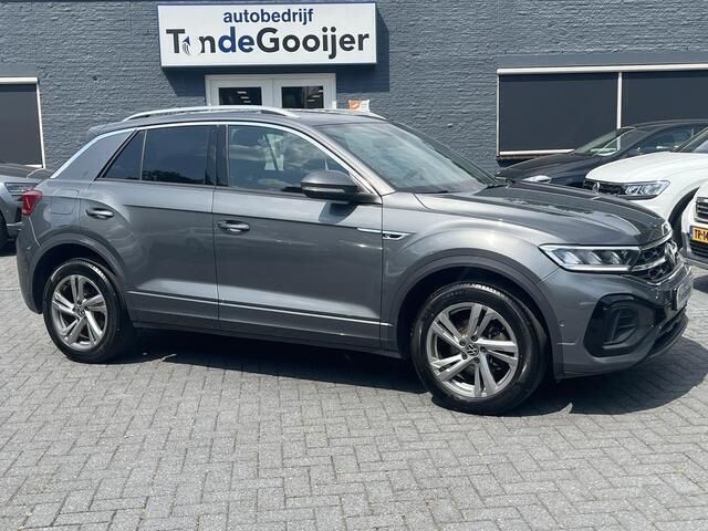 Grijs Gebruikt 2022 VW T-Roc R-line SUV | € 30.900 (Eerlijke prijs) - Afbeelding 1/4
