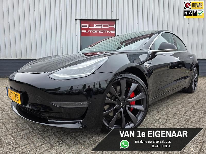 Zwart, metallic lak Gebruikt 2020 Tesla Model 3 Performance Sedan | € 23.995 (Eerlijke prijs) - Afbeelding 1/4