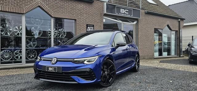 Blauw Gebruikt 2023 VW Golf VIII R Sedan | € 43.990 (Iets duurder) - Afbeelding 1/4