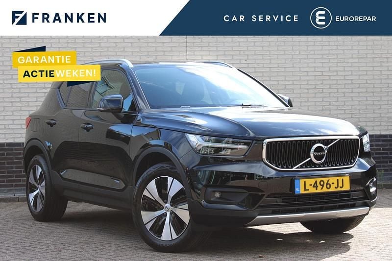 Zwart Gebruikt 2021 Volvo XC40 Momentum SUV | € 32.645 (Super prijs) - Afbeelding 1/4