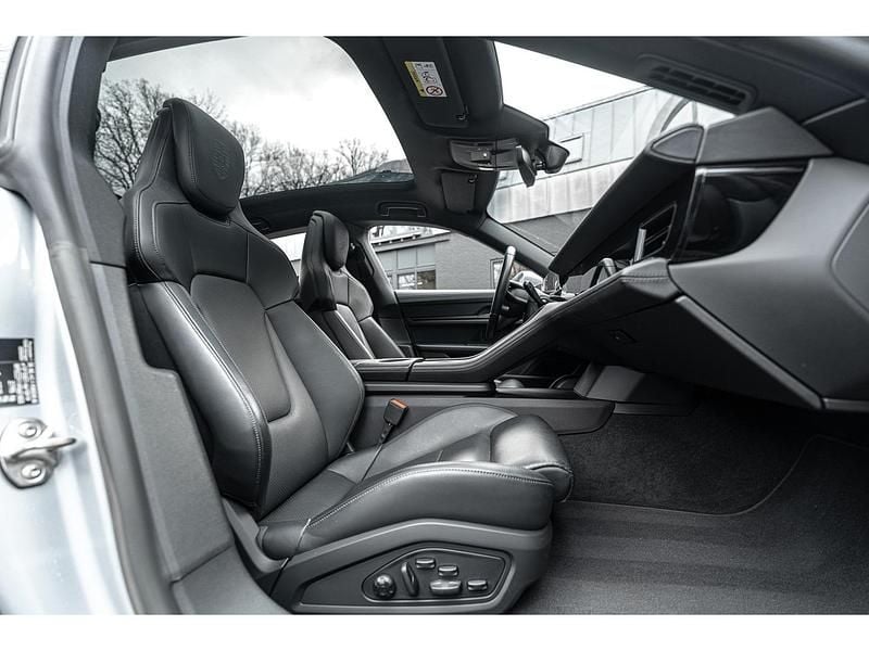 Occasion Porsche Taycan Performance Package 380 kW (518 PK) 2023 Grijs Sedan