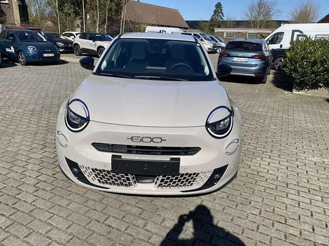 Occasion Fiat 600 La Prima 114 kW (156 PK) 2024 Grijs Hatchback