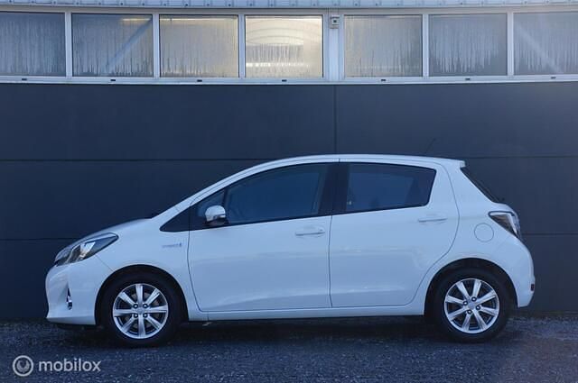 Occasion Toyota Yaris 75 PK (55 kW) 2014 Wit Hatchback