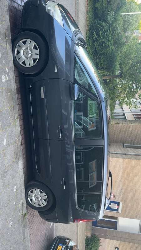 Grijs Gebruikt 2006 Renault Espace MPV | € 2.000 (Iets duurder) - Afbeelding 1/4