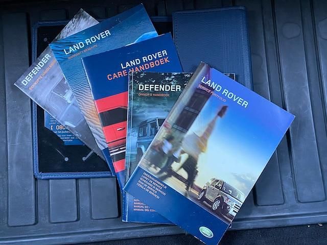 Occasion Land Rover Defender SE 122 PK (89 kW) 2008 Zwart (metallic) MPV