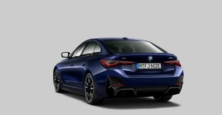 Occasion BMW i4 Executive 400 kW (544 PK) 2022 Blauw (metallic) Sedan