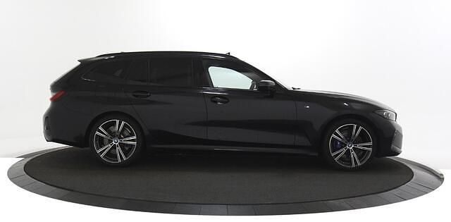 Occasion BMW 330 M Sport 184 PK (135 kW) 2023 Zwart Stationwagen