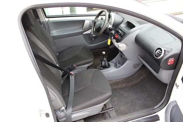 Occasion Toyota Aygo Comfort 68 PK (50 kW) 2011 Wit Hatchback
