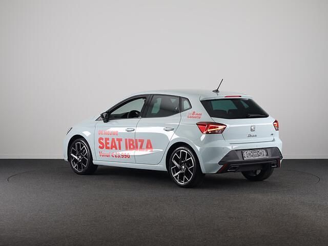 Nieuw Seat Ibiza Business 95 PK (69 kW) 2026 Grijs Hatchback
