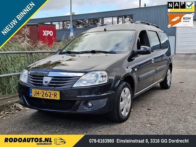Zwart Gebruikt 2009 Dacia Logan MCV Lauréate MPV | € 2.995 (Eerlijke prijs) - Afbeelding 1/4