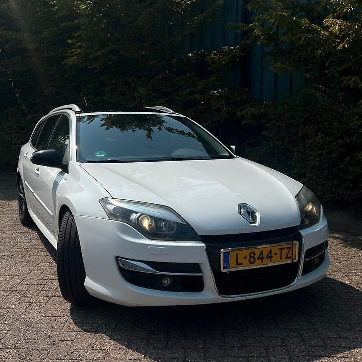 Gebruikt 2011 Renault Laguna III Stationwagen | € 4.100 - Afbeelding 1/4