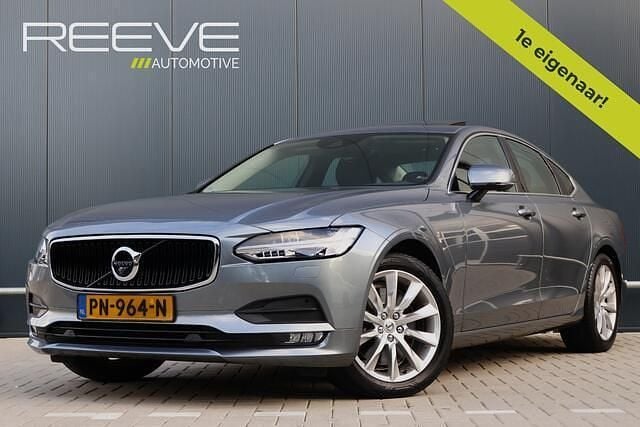 Grijs Gebruikt 2017 Volvo S90 Momentum Sedan | € 23.400 (Eerlijke prijs) - Afbeelding 1/4