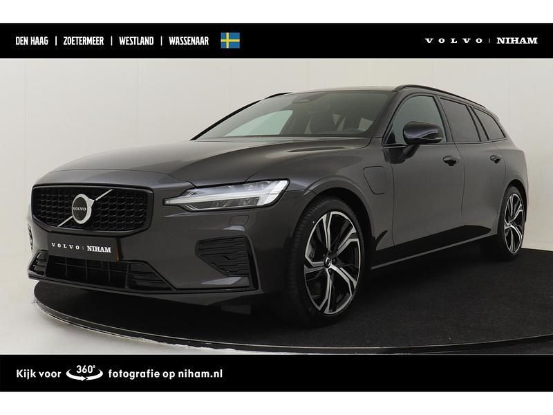 Grijs Gebruikt 2025 Volvo V60 Ultra Stationwagen | € 53.890 - Afbeelding 1/4