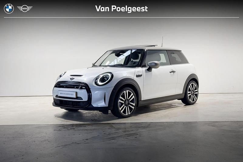 Occasion Mini Cooper Classic 135 kW (184 PK) 2023 Nanuq white Hatchback