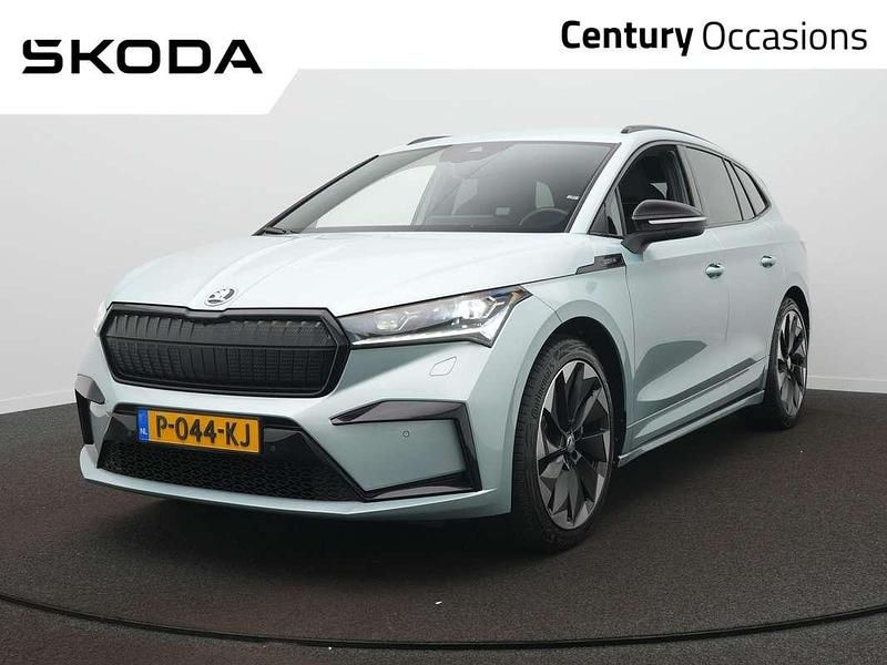 Grijs Gebruikt 2022 Skoda Enyaq iV SportLine SUV | € 31.900 (Eerlijke prijs) - Afbeelding 1/4