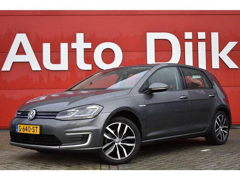 Grijs (metallic) Occasion 2019 VW e-Golf Hatchback | € 10.950 (Eerlijke prijs) - Afbeelding 1/4