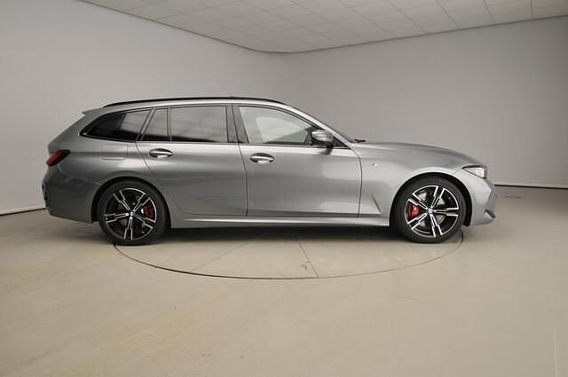 Occasion BMW 318 M Sport 156 PK (114 kW) 2025 Grijs (metallic) Stationwagen