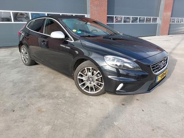 Zwart Occasion 2014 Volvo V40 Business Edition Hatchback | € 4.950 (Eerlijke prijs) - Afbeelding 1/4