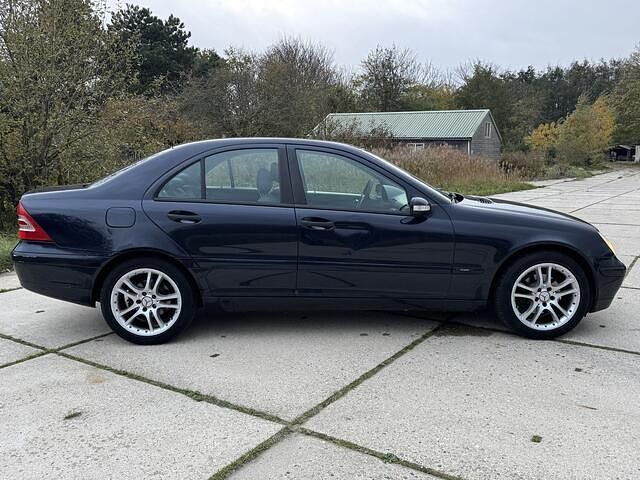 Occasion Mercedes C180 143 PK (105 kW) 2004 Blauw (metallic) Sedan