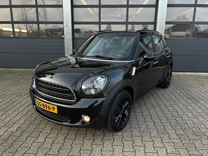 Zwart Gebruikt 2015 Mini Cooper Countryman SUV | € 15.830 (Duur) - Afbeelding 1/4