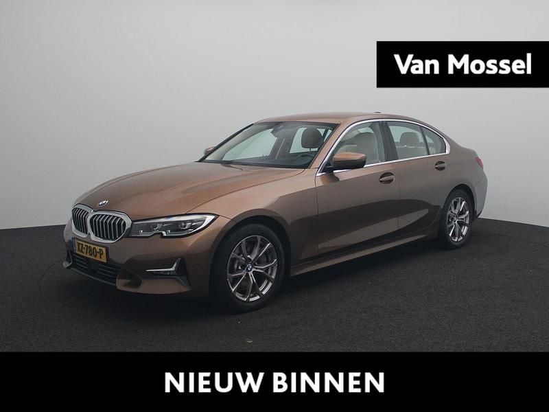 Bruin Gebruikt 2019 BMW 330 Executive Sedan | € 27.995 (Goede deal) - Afbeelding 1/3