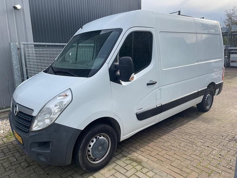 Wit Gebruikt 2016 Opel Movano Van | € 6.850 (Goede deal) - Afbeelding 1/4