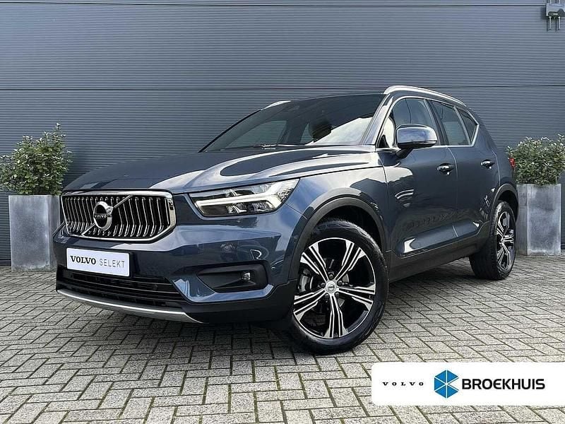 Blauw Gebruikt 2020 Volvo XC40 Inscription SUV | € 29.900 (Goede deal) - Afbeelding 1/4