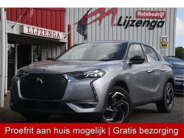 Grijs, metallic lak Gebruikt 2020 DS Automobiles DS3 Crossback So Chic SUV | € 16.950 (Eerlijke prijs) - Afbeelding 1/4