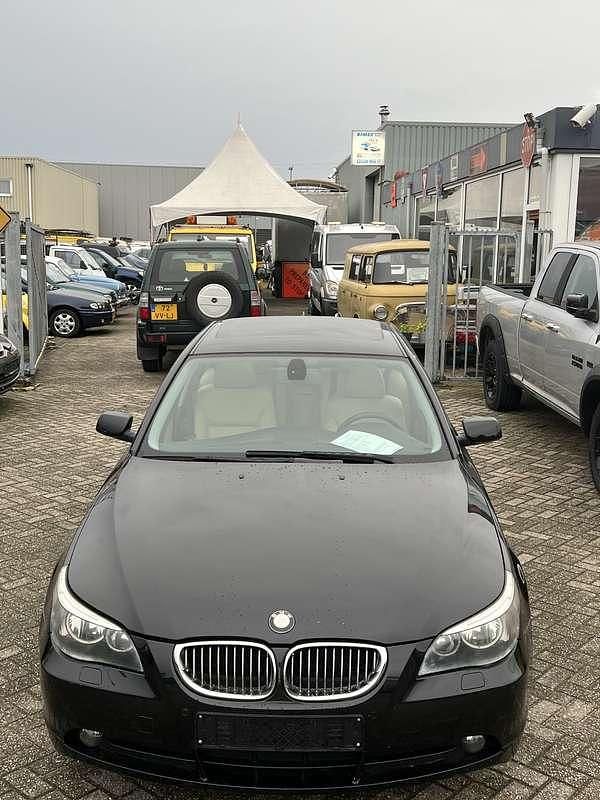 Gebruikt 2005 BMW 520 | € 4.700 - Afbeelding 1/4