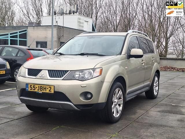 Beige Gebruikt 2009 Mitsubishi Outlander SUV | € 5.750 (Super prijs) - Afbeelding 1/4