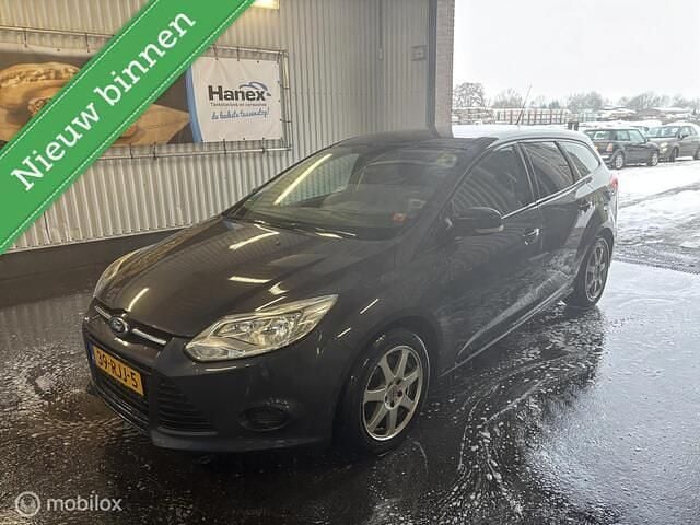 Grijs Gebruikt 2011 Ford Focus Trend Stationwagen | € 1.699 (Goede deal) - Afbeelding 1/4