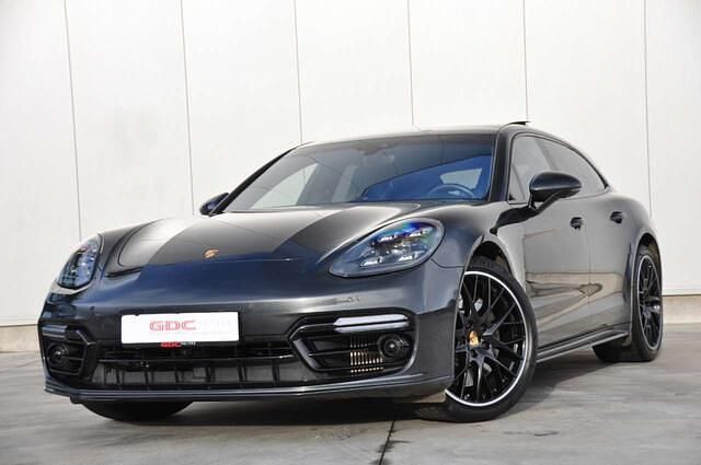 Grijs Occasion 2019 Porsche Panamera Sport Turismo Stationwagen | € 104.999 (Duur) - Afbeelding 1/4