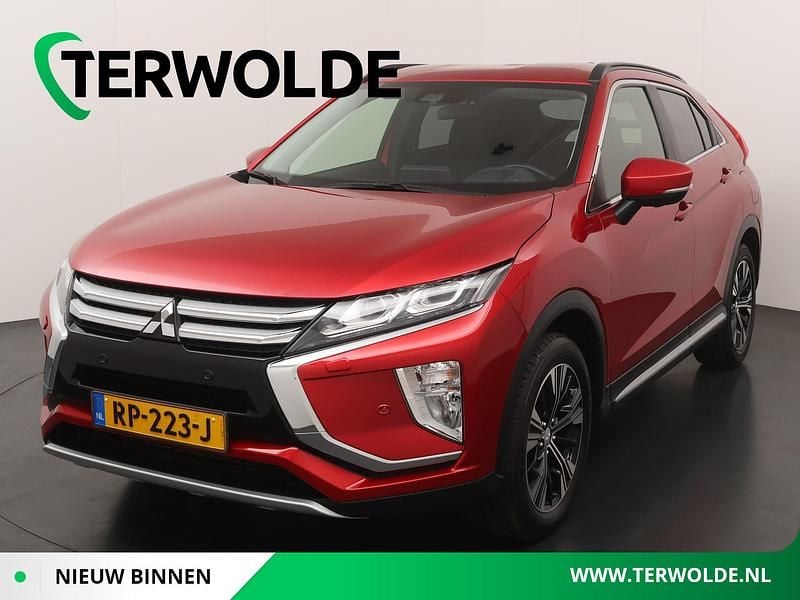 Rood Gebruikt 2018 Mitsubishi Eclipse Cross Edition SUV | € 18.840 (Eerlijke prijs) - Afbeelding 1/4