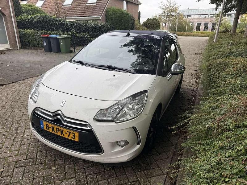 Wit Gebruikt 2013 Citroën DS3 So Chic Cabriolet | € 4.250 (Eerlijke prijs) - Afbeelding 1/4