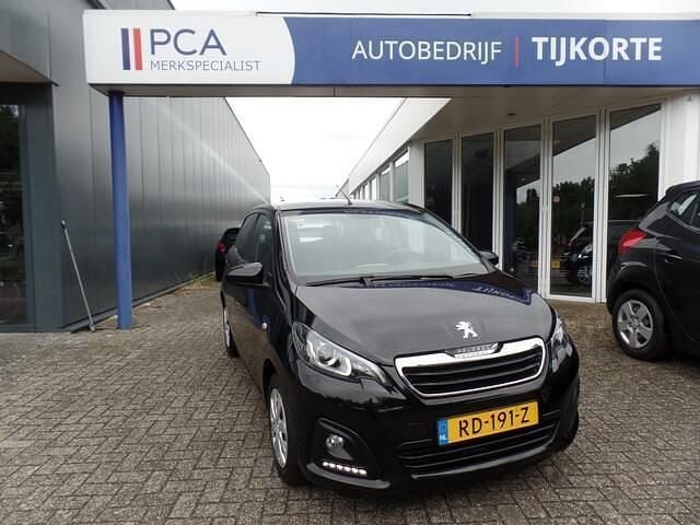 Zwart Gebruikt 2017 Peugeot 108 Active Hatchback | € 5.750 (Eerlijke prijs) - Afbeelding 1/4