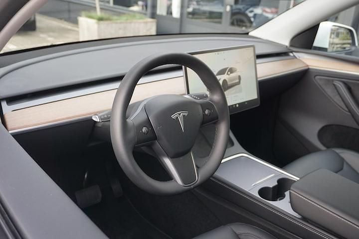 Occasion Tesla Model Y RWD 219 kW (299 PK) 2024 Wit SUV