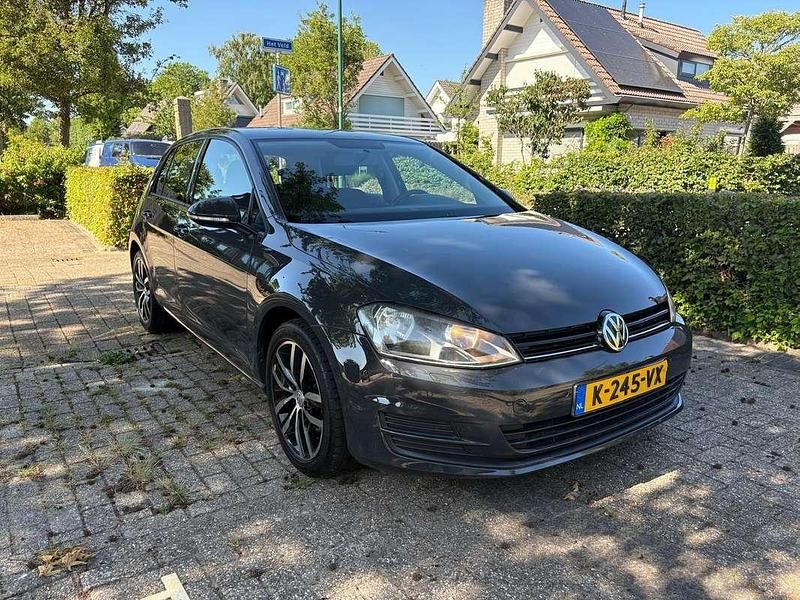 Grijs Gebruikt 2014 VW Golf VII Trendline Hatchback | € 11.245 (Goede deal) - Afbeelding 1/4