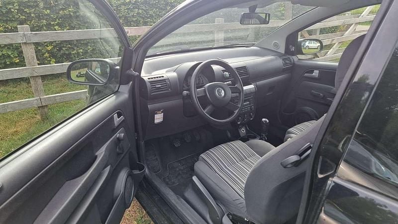 Occasion VW Fox Trendline 54 PK (39 kW) 2006 Zwart Hatchback