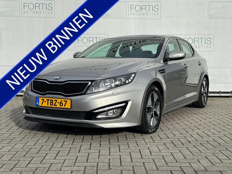 Grijs Gebruikt 2013 Kia Optima Hybrid Sedan | € 13.900 (Iets duurder) - Afbeelding 1/4