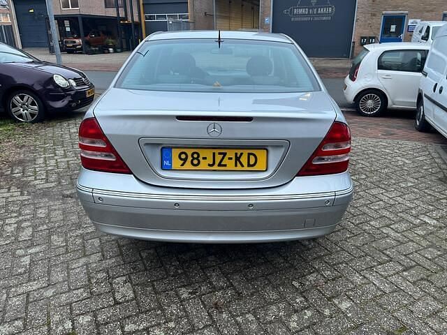 Occasion Mercedes C240 Elegance 170 PK (125 kW) 2002 Grijs (metallic) Sedan